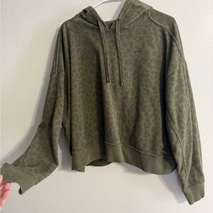 Nike Leopard Print Women's Cropped Hoodie